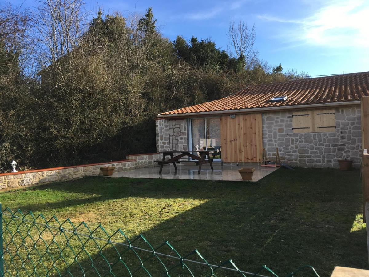 Logement Paisible A La Campagne Aubarede Exterior foto